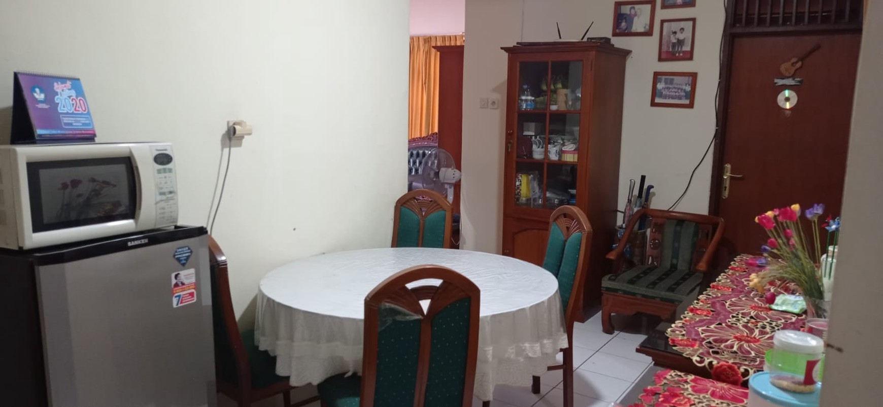 HOT SALE Murah, Rumah hook 2 lantai, rapih bagus di Pondok Karya, cocok untuk hunian dan usaha.