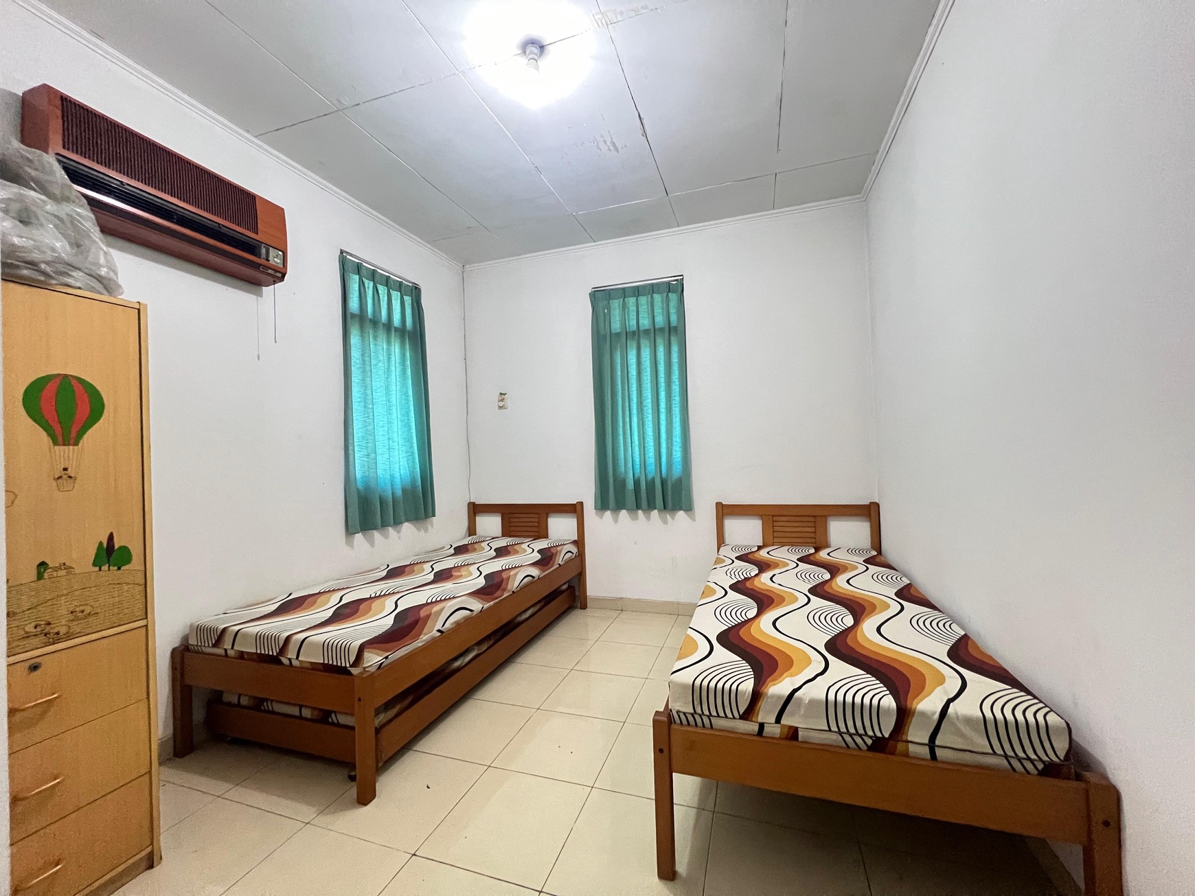 RUMAH JUAL MURAH HARGA MENDEKATI NJOP JL RAYA SIMPANG DARMO PERMAI UTARA