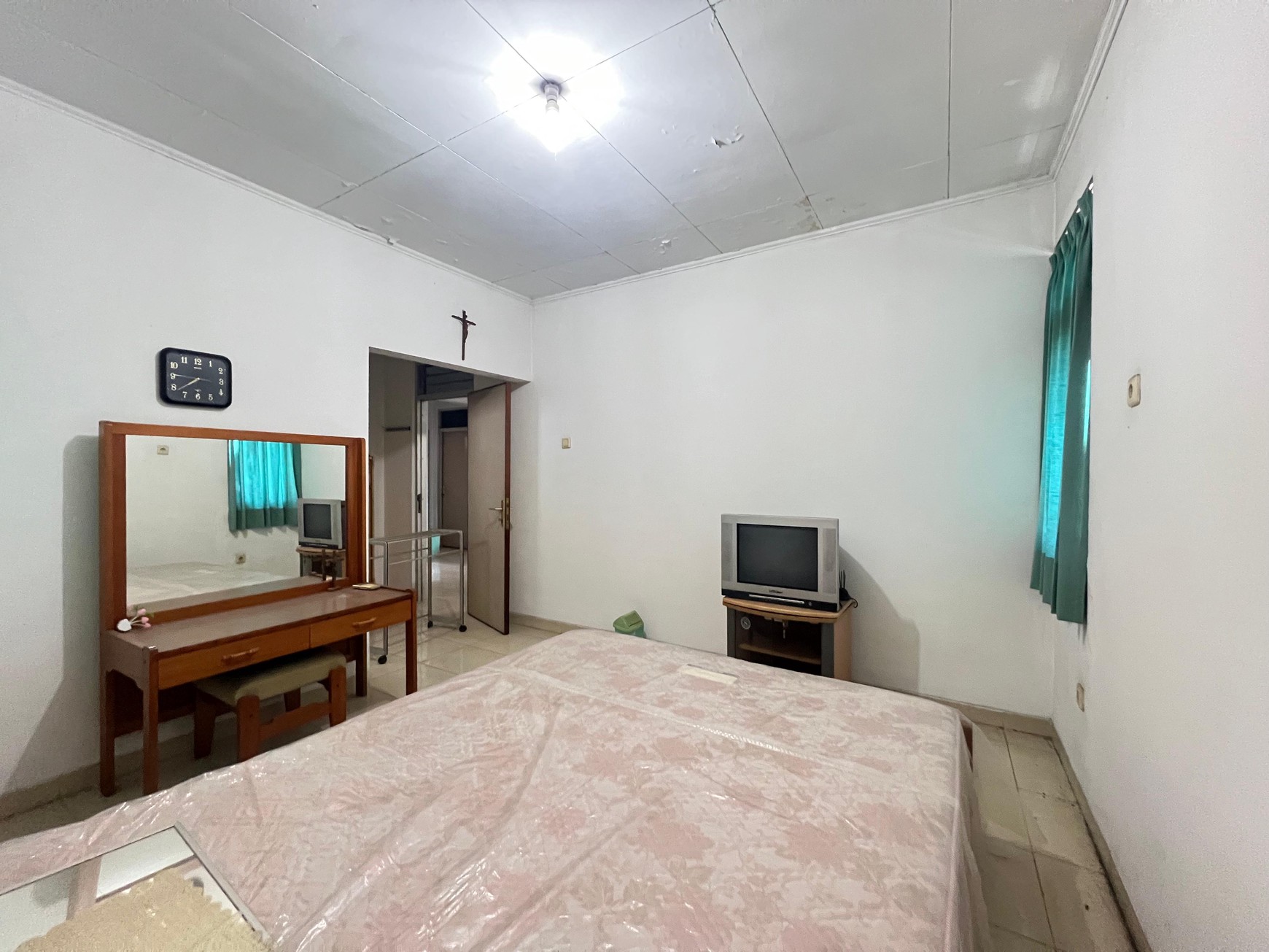 RUMAH JUAL MURAH HARGA MENDEKATI NJOP JL RAYA SIMPANG DARMO PERMAI UTARA