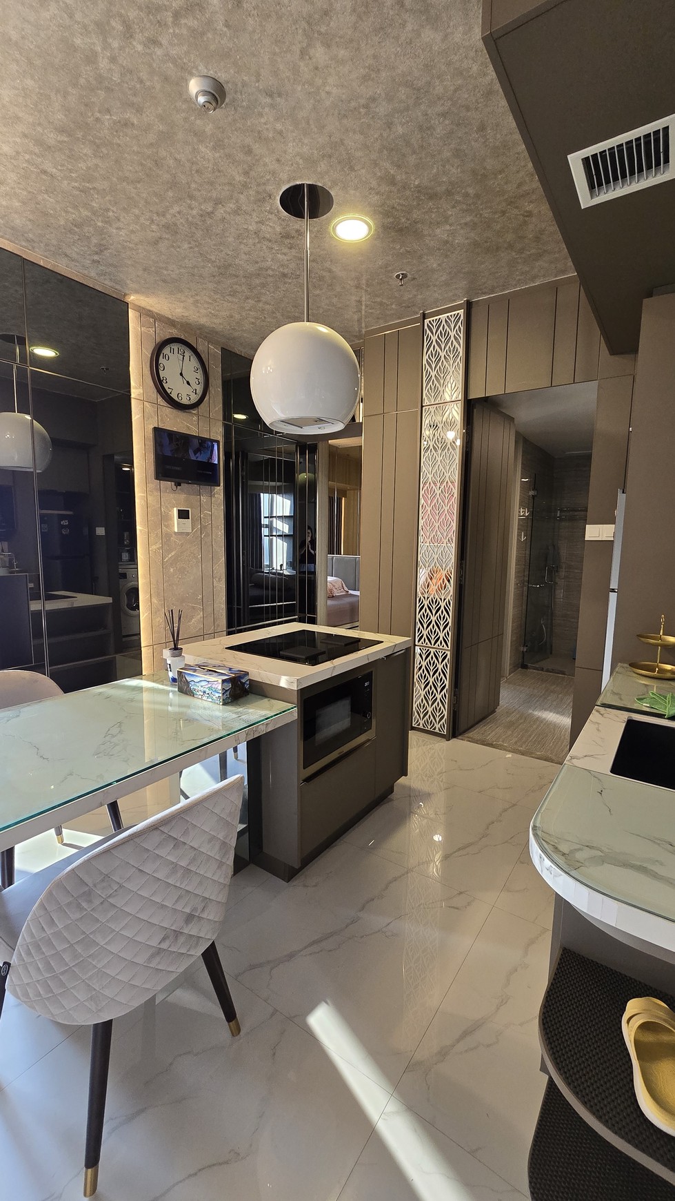 Apartment Masih Baru La Viz Pakuwon Mall Surabaya Barat