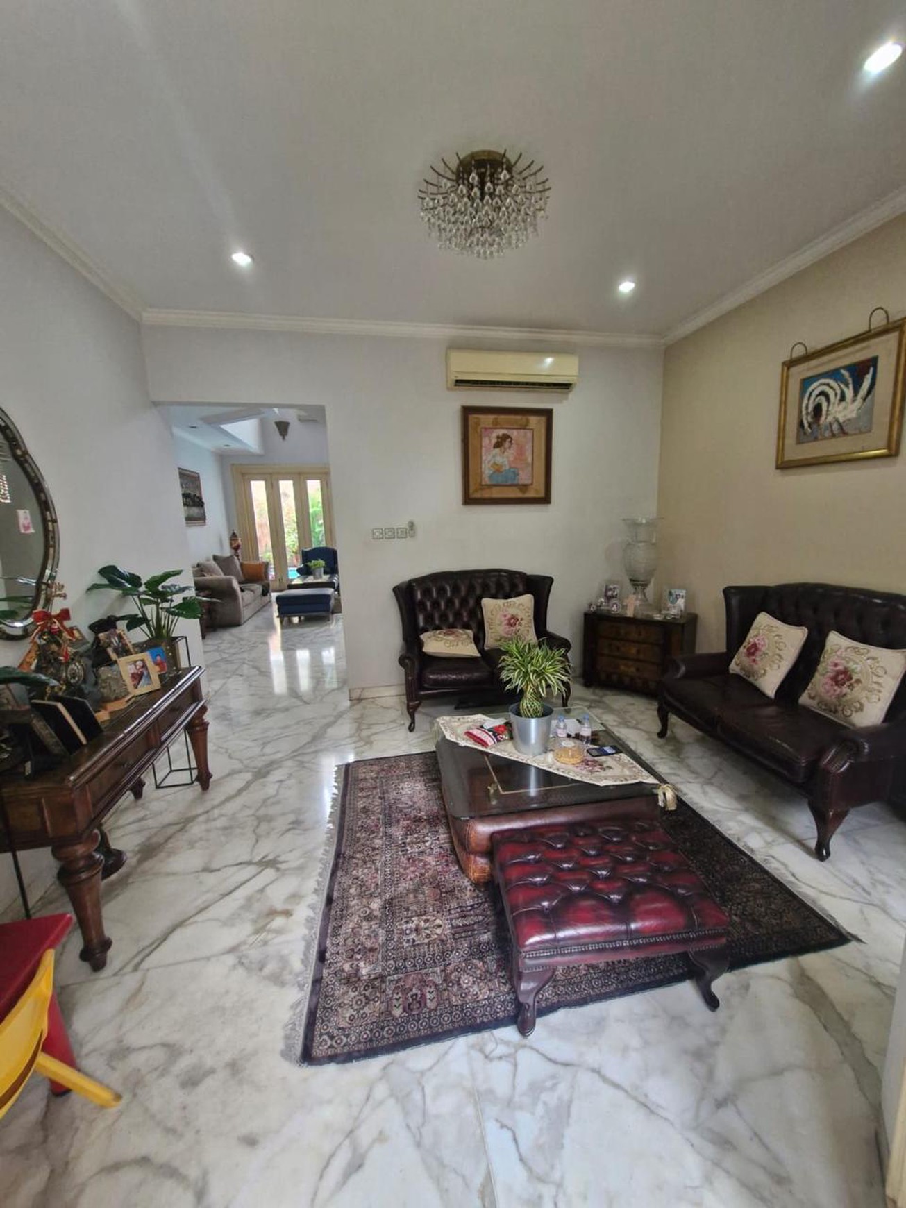 Di Jual Rumah tenang siap huni lokasi di  Jl Lamandau Kebayoran Baru, Jakarta Selatan 