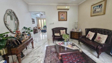 Di Jual Rumah tenang siap huni lokasi strategis di  Jl Lamandau Kebayoran Baru, Jakarta Selatan 