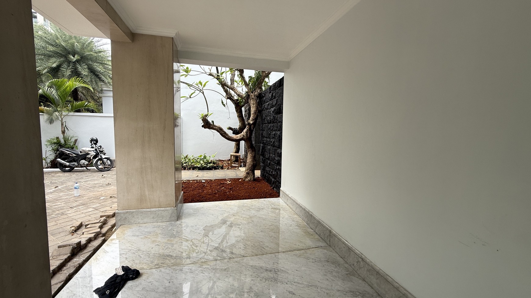 BEAUTIFUL HOUSE AT KEBAYORAN BARU AREA
