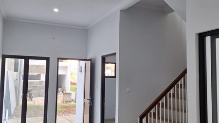 Rumah 2 Lantai Siap Huni dengan Hunian Nyaman dan Asri @Ciputat