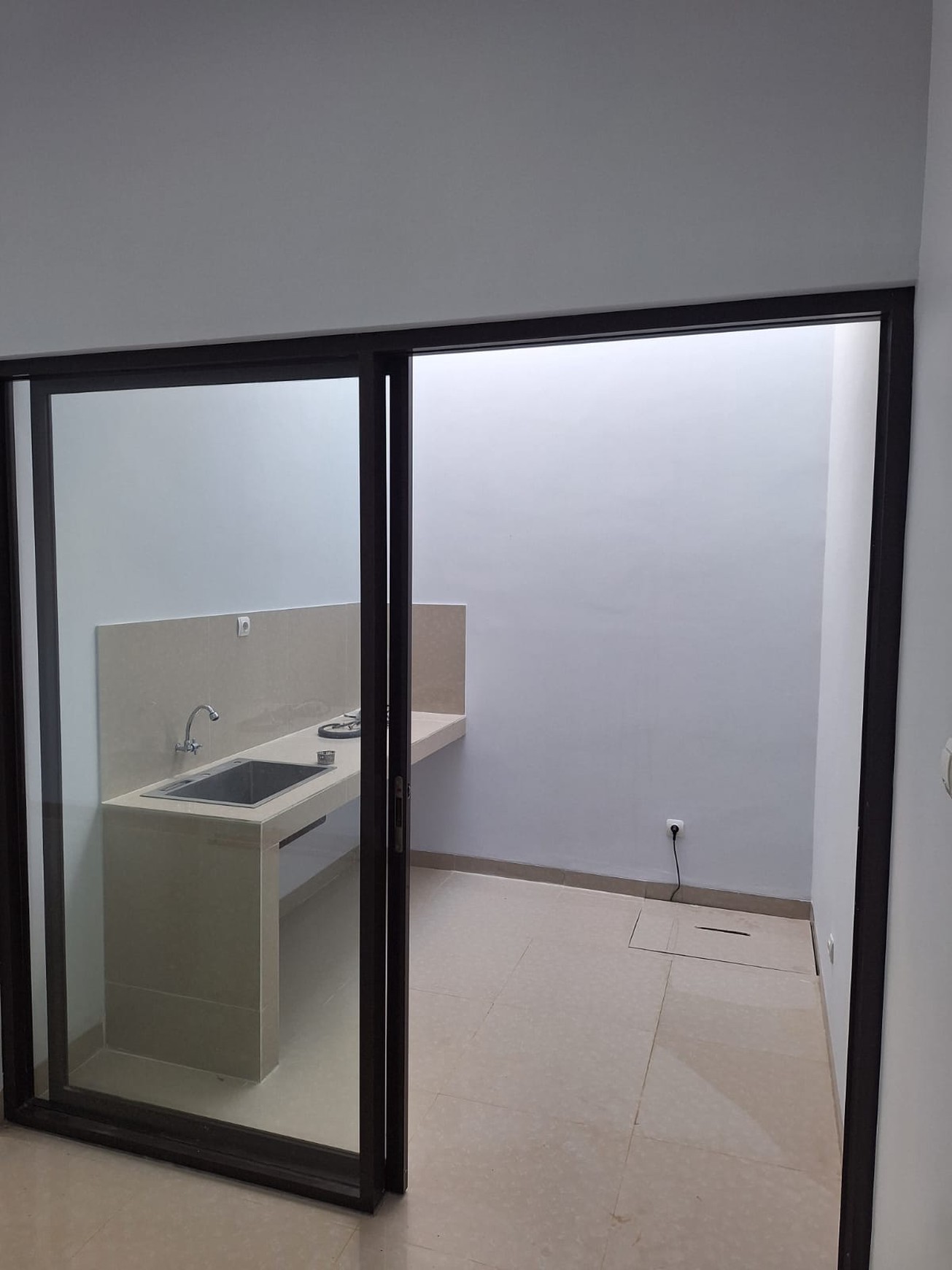 Rumah 2 Lantai Siap Huni dengan Hunian Nyaman dan Asri @Ciputat