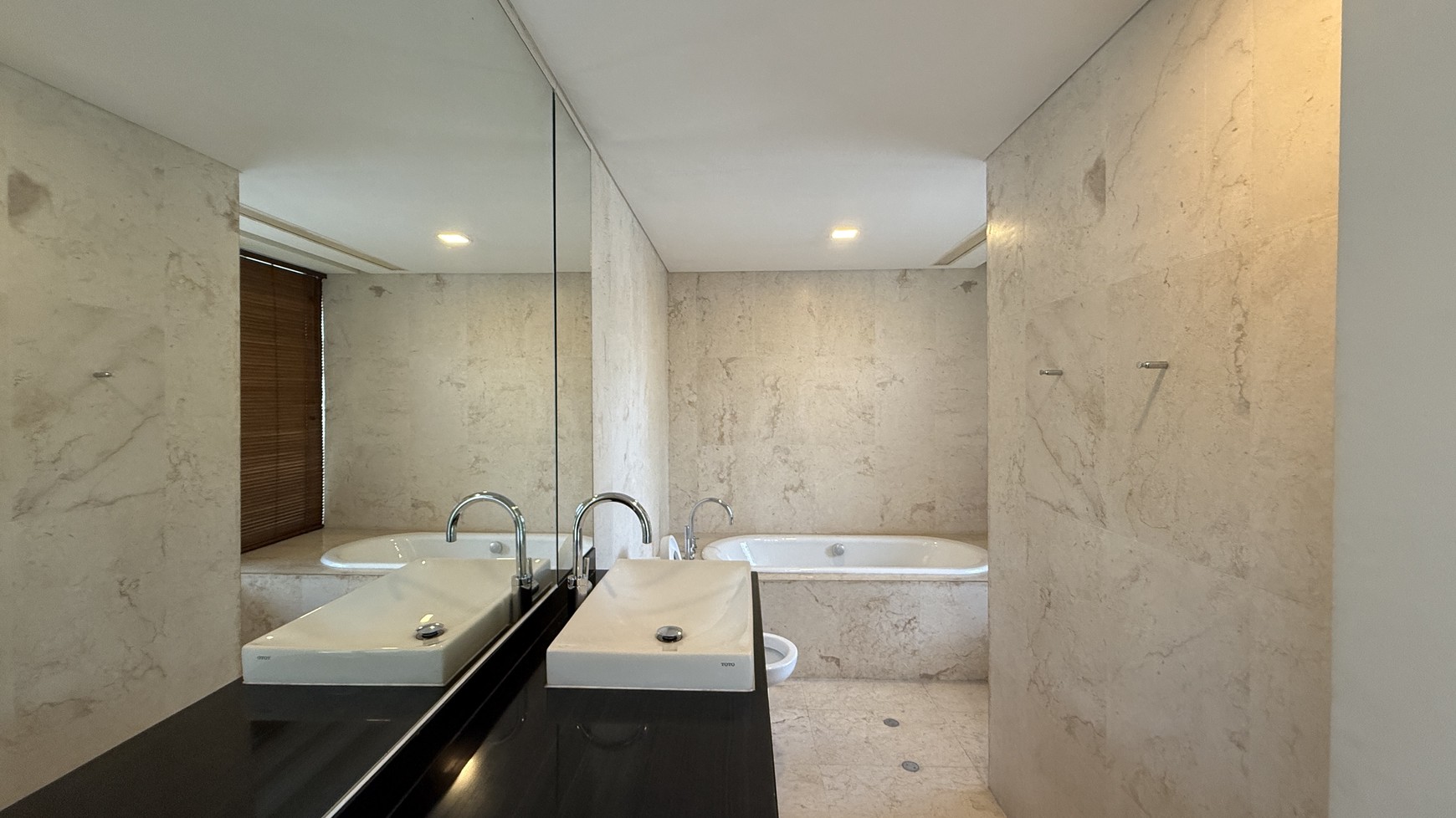BRAND NEW APARTMENT VERDE 1, KUNINGAN