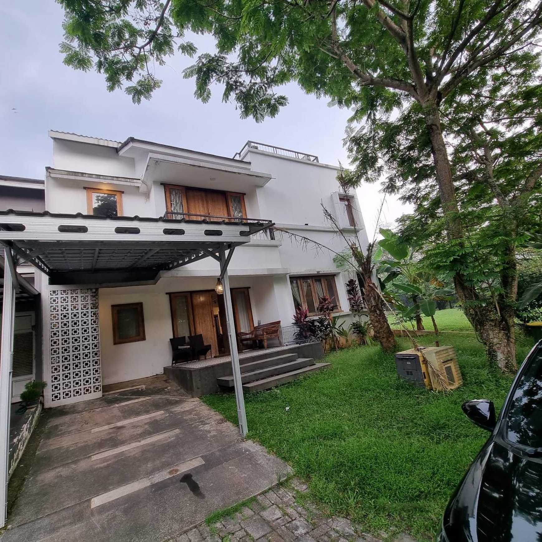 Rumah 3 Lantai Mewah Siap Huni dengan KT 4+2 KM 5+2 @BSD