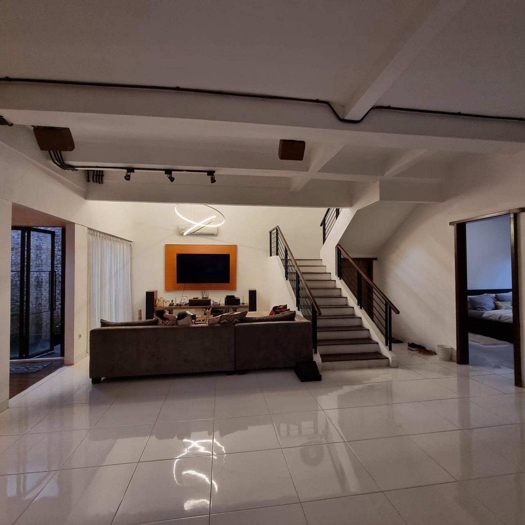 Rumah 3 Lantai Mewah Siap Huni dengan KT 4+2 KM 5+2 @BSD
