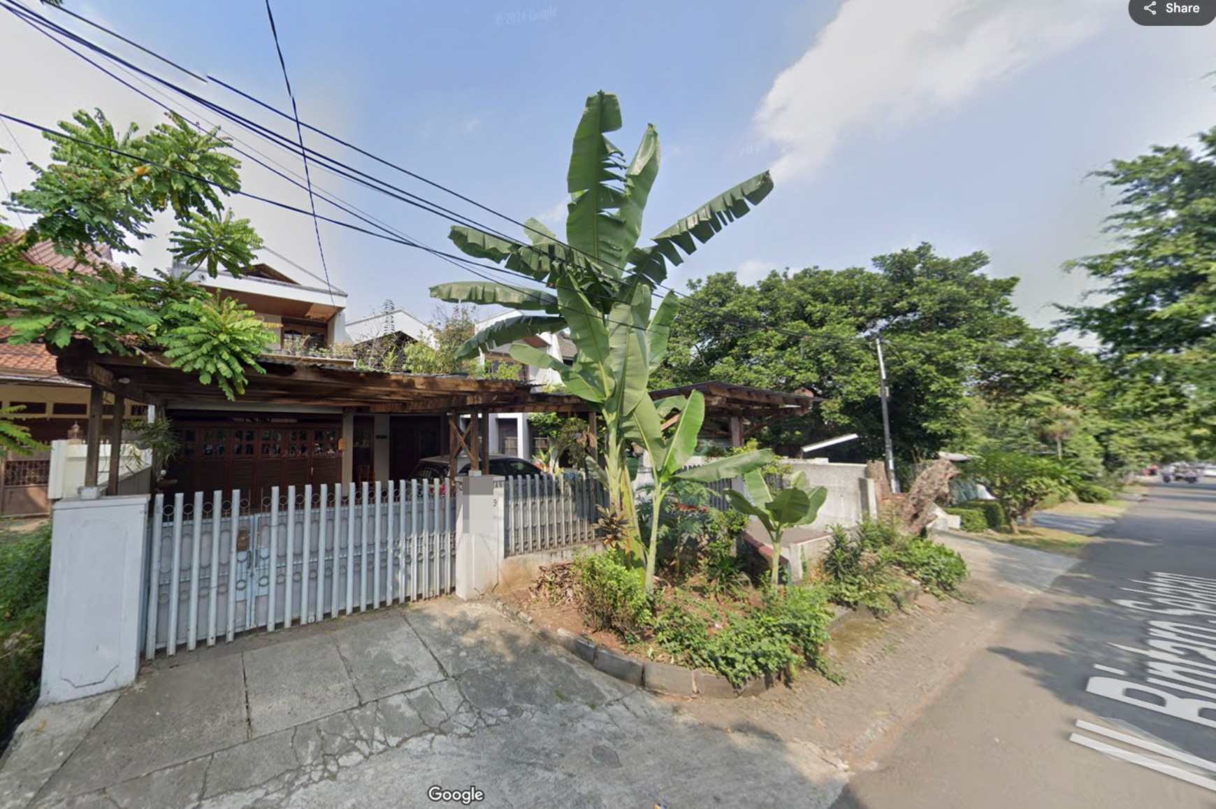 Rumah Hitung Tanah Area Cipete