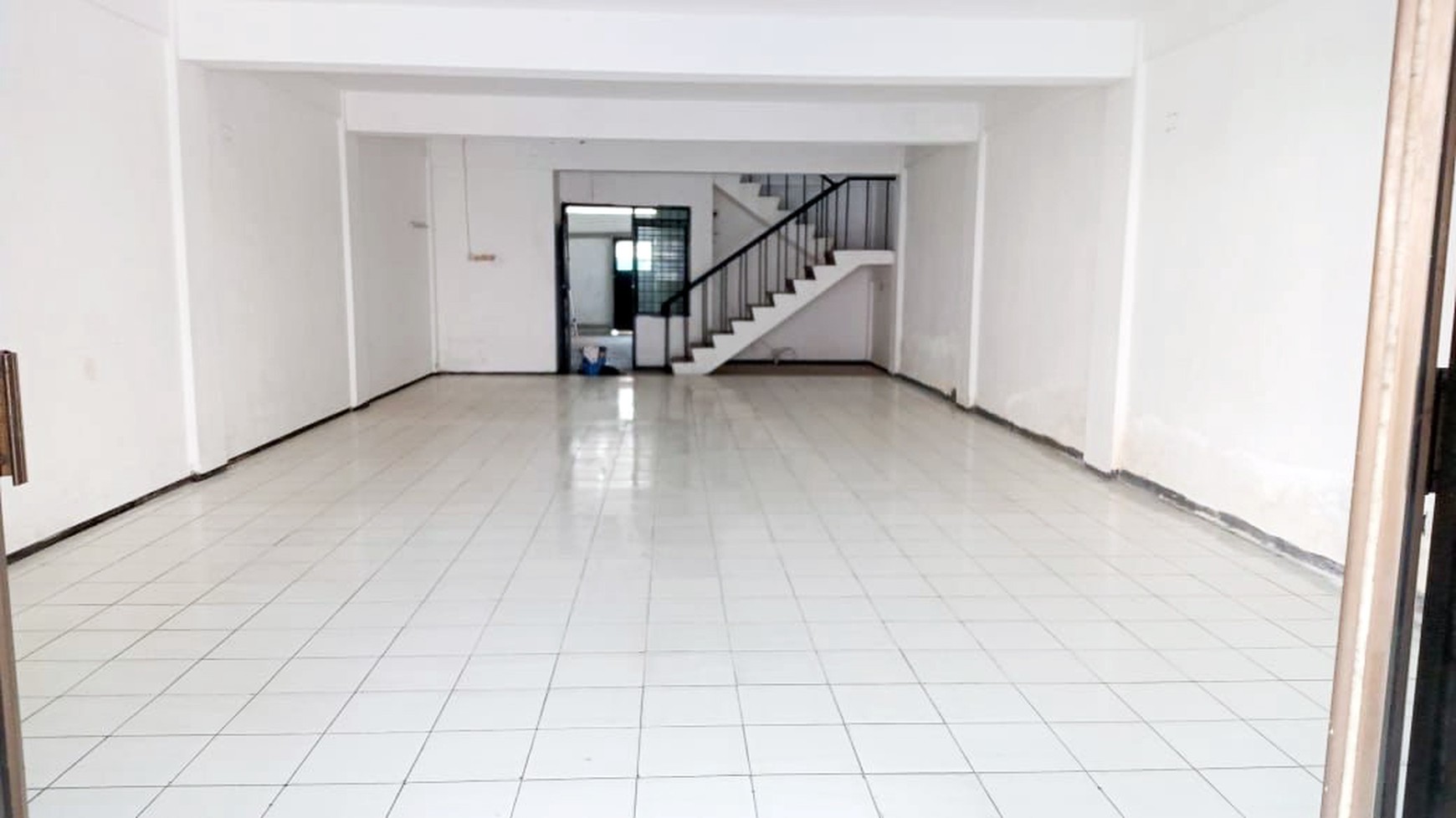Ruko di Jl. Palem - POCAN, 3 Lantai, Siap Pakai