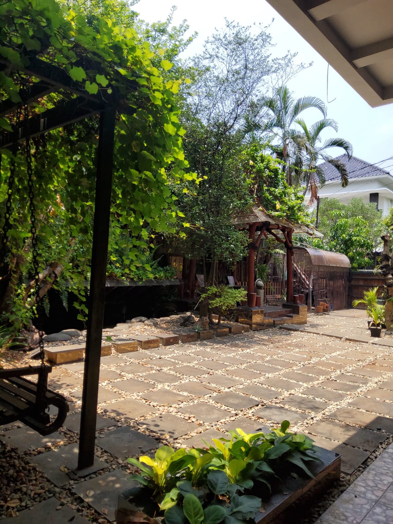 Dijual Rumah Mewah & Luas di Kemang Pratama 1 Extension, Rawabuntu - Kota Bekasi