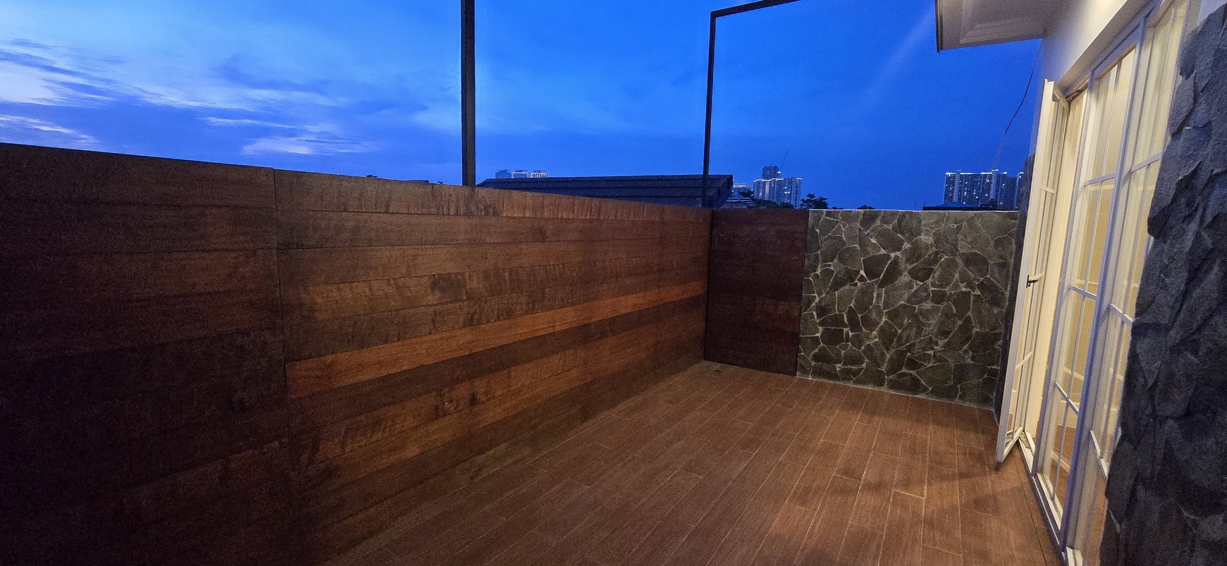 American Classic dengan Rooftop di Icon Cosmo BSD CIty, 2menit ke AEON Mall