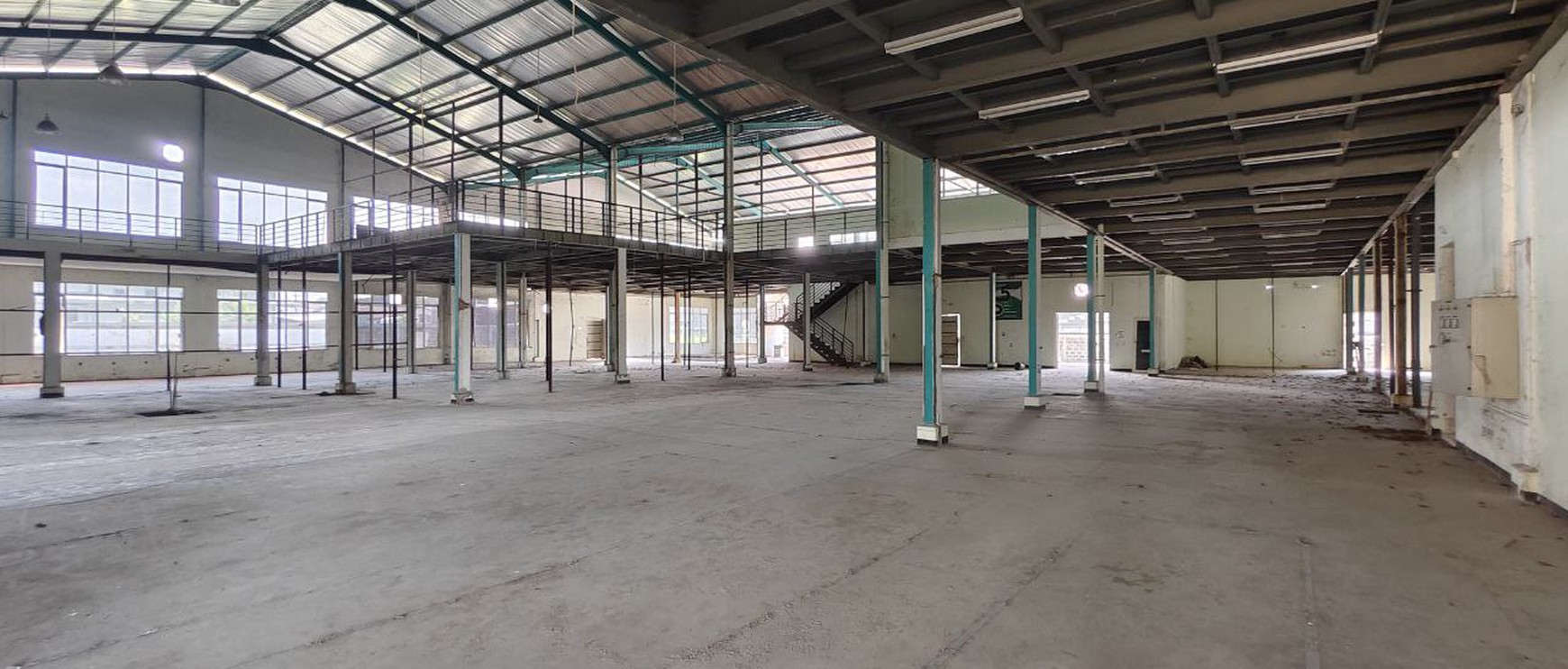 Sewa Gudang Siap Pakai dengan Lokasi Strategis Gudang Berbek Industri Waru, Sidoarjo Surabaya