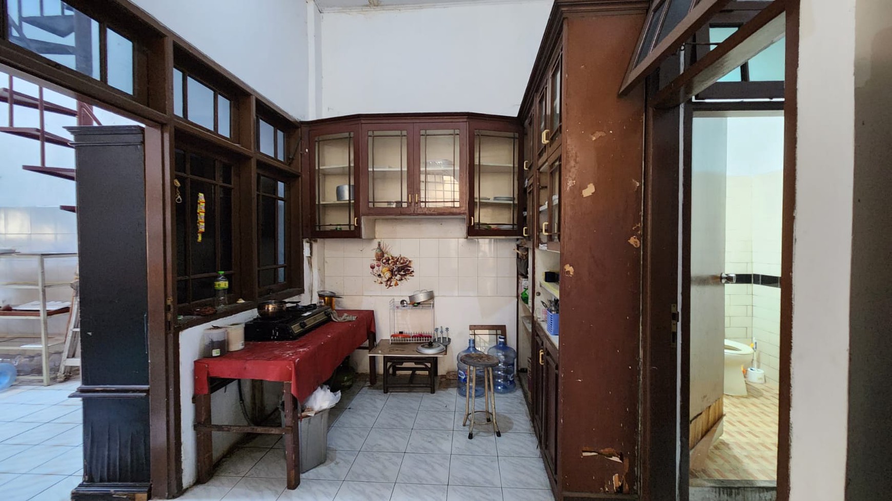 Rumah Cocok untuk Hunian/ Kantor di Komplek Garuda Kalibata Selatan