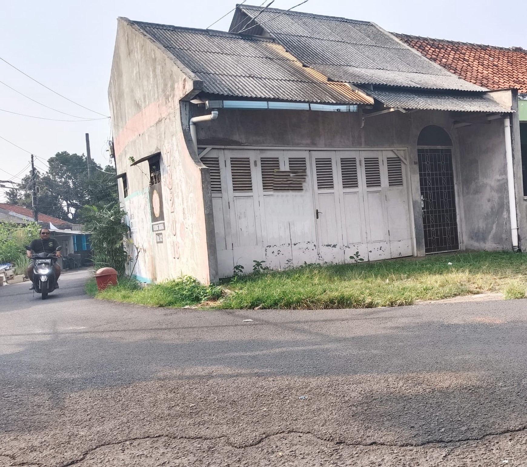 Dijual Rumah Hitung Tanah Hook Bintaro
