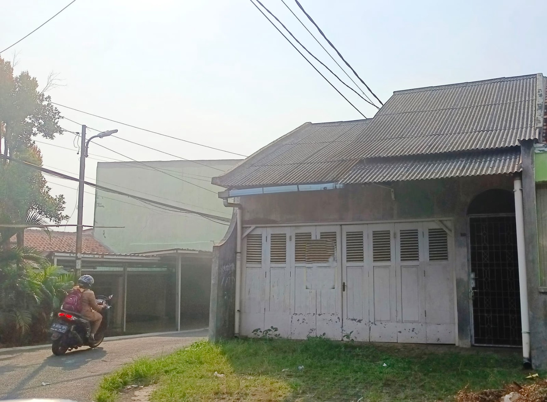 Dijual Rumah Hitung Tanah Hook Bintaro