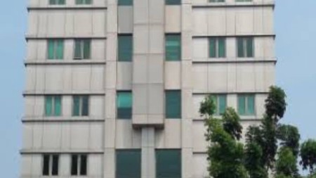 DIJUAL GEDUNG KANTOR 6 + 1 Lantai DI Mampang Prapatan - Jakarta Selatan Kondisi Prima