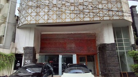 DISEWA RUMAH USAHA - 2 lantai Cikajang - Kebayoran Baru