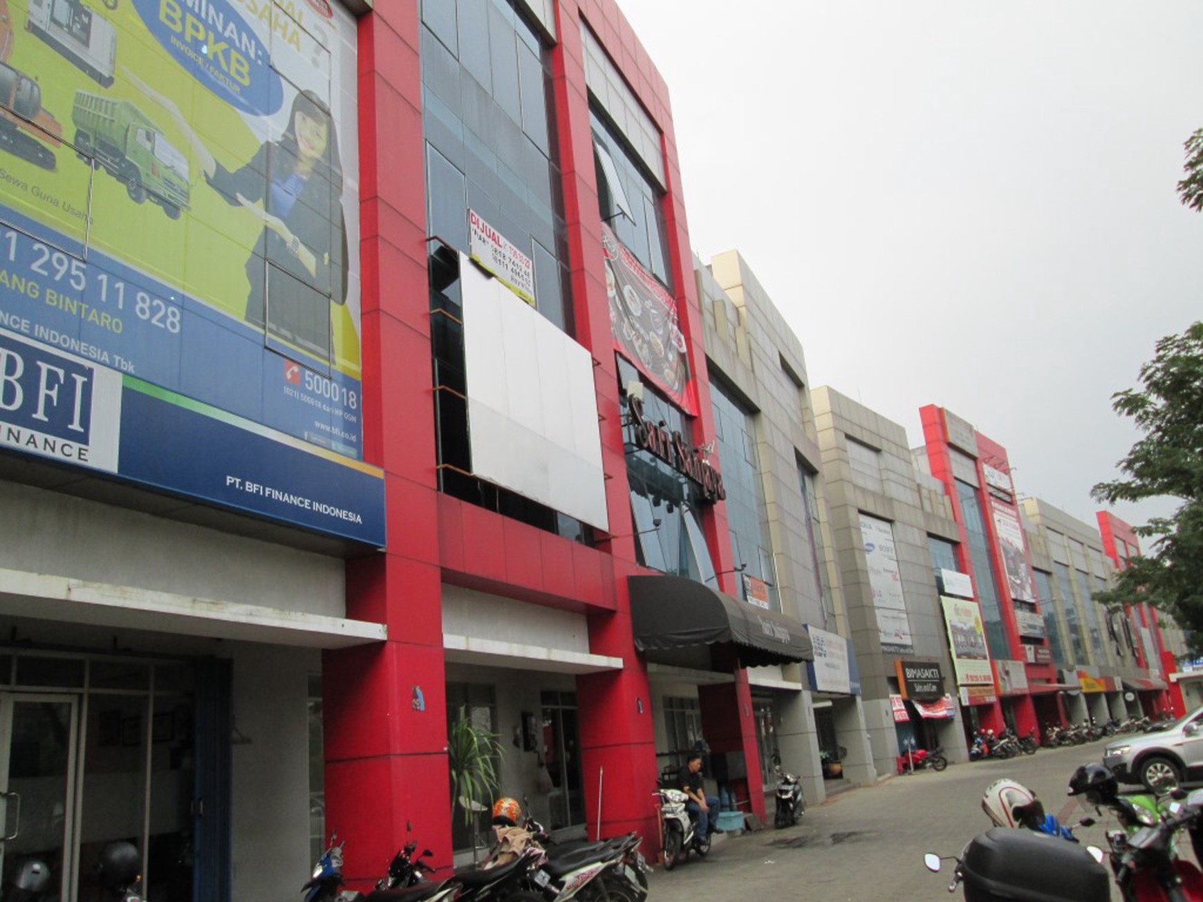 Disewakan Ruang Usaha (Ruko) di Kebayoran Arcade Bintaro Sektor 7