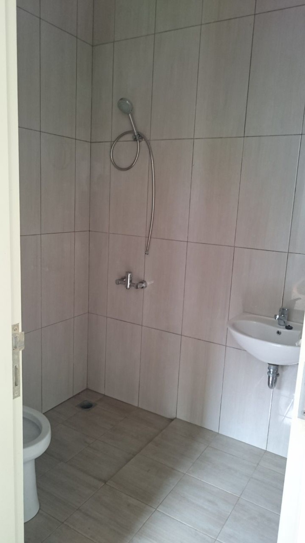 Rumah Bagus Di Kebayoran Garden Bintaro Jaya Sektor 7