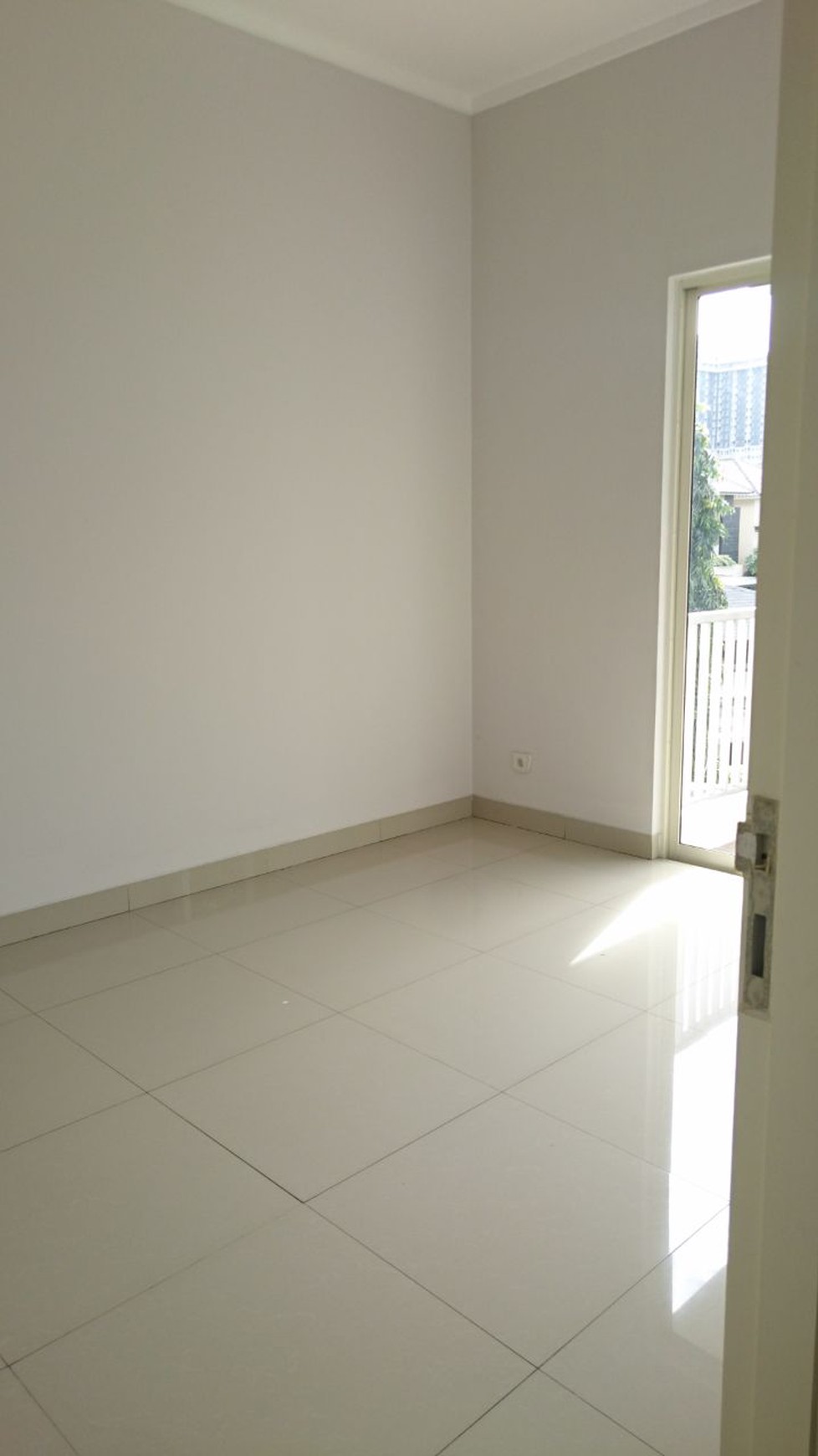 Rumah Bagus Di Kebayoran Garden Bintaro Jaya Sektor 7