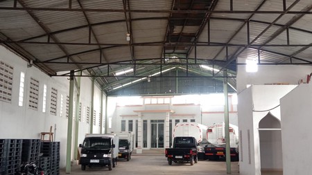 Dijual Gudang di Jl.Raya Bekasi Pulo gadung Jaktim