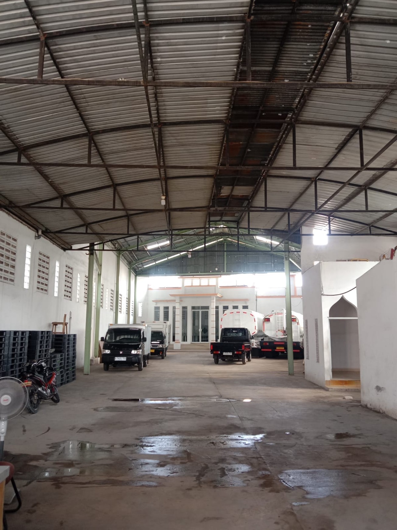 Dijual Gudang di Jl.Raya Bekasi Pulo gadung Jaktim