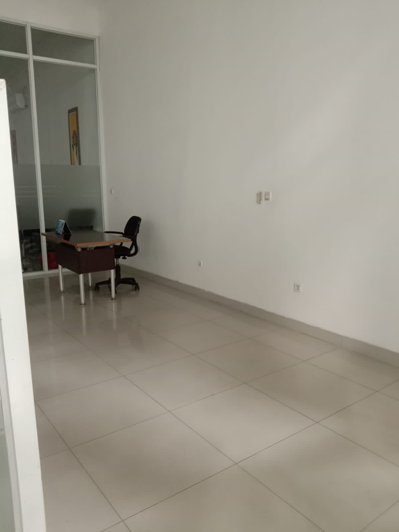 Dijual Gudang di Jl.Raya Bekasi Pulo gadung Jaktim