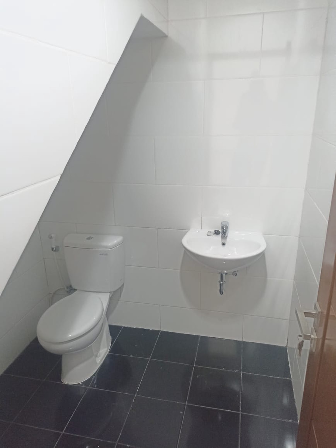 Rumah Bagus Di Cabana Residence Pamulang Tangerang Selatan