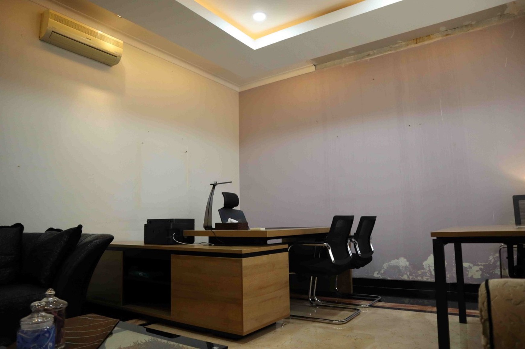 RUMAH MEWAH 3 LANTAI DENGAN KONSEP HUNIAN & KANTOR DI LOKASI PREMIUM TANJUNG DUREN RAYA