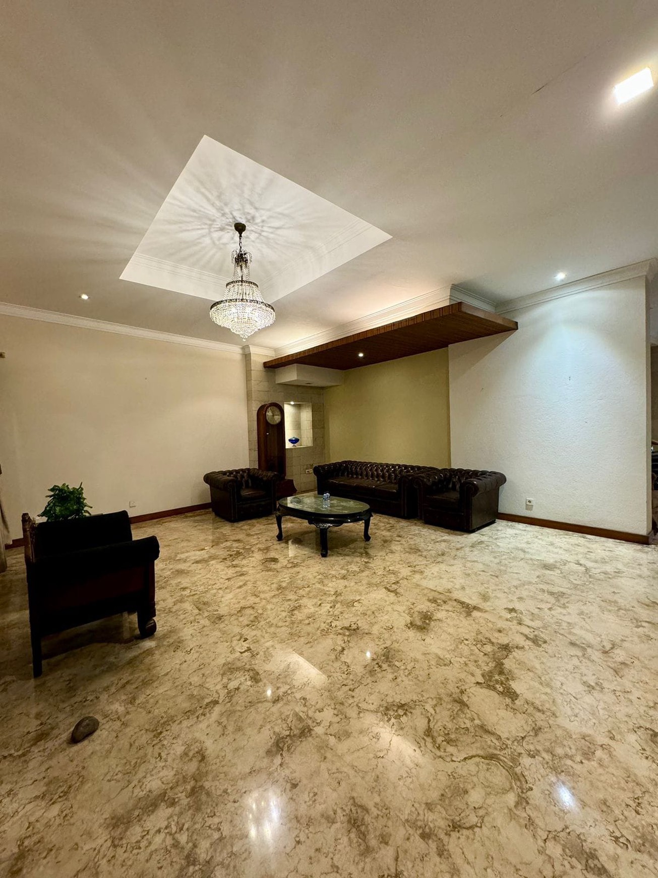 Rumah Bagus Di Jl Darmawangsa Kebayoran Baru Jakarta Selatan