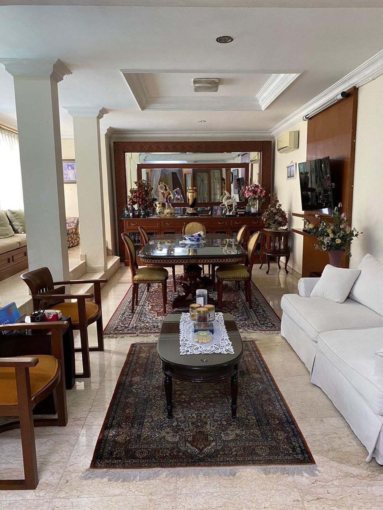 Rumah Bagus Di Bukit Hijau Pondok Indah Jakarta Selatan