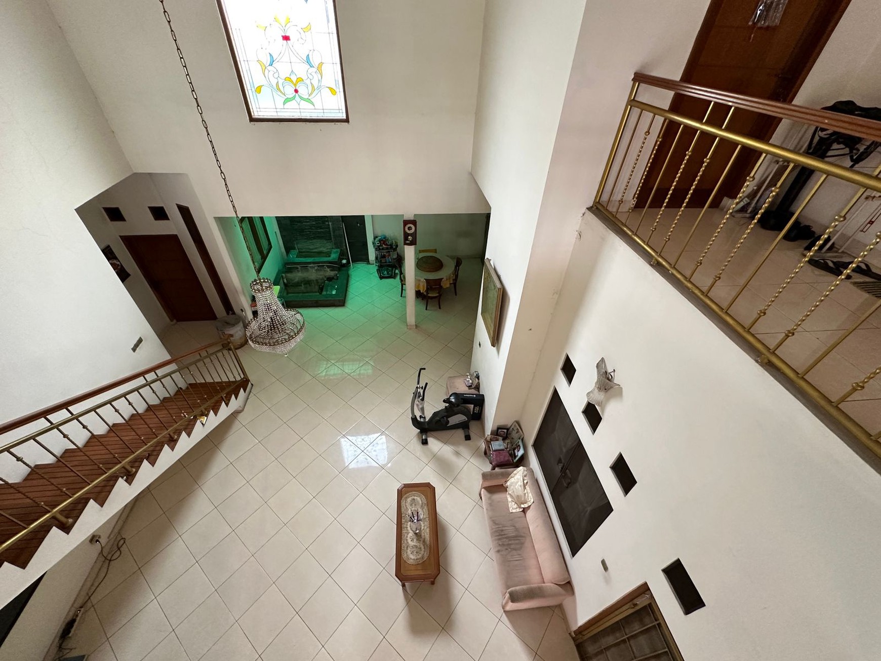 Rumah Siap Huni 2 lantai di Komplek Permata Hijau II