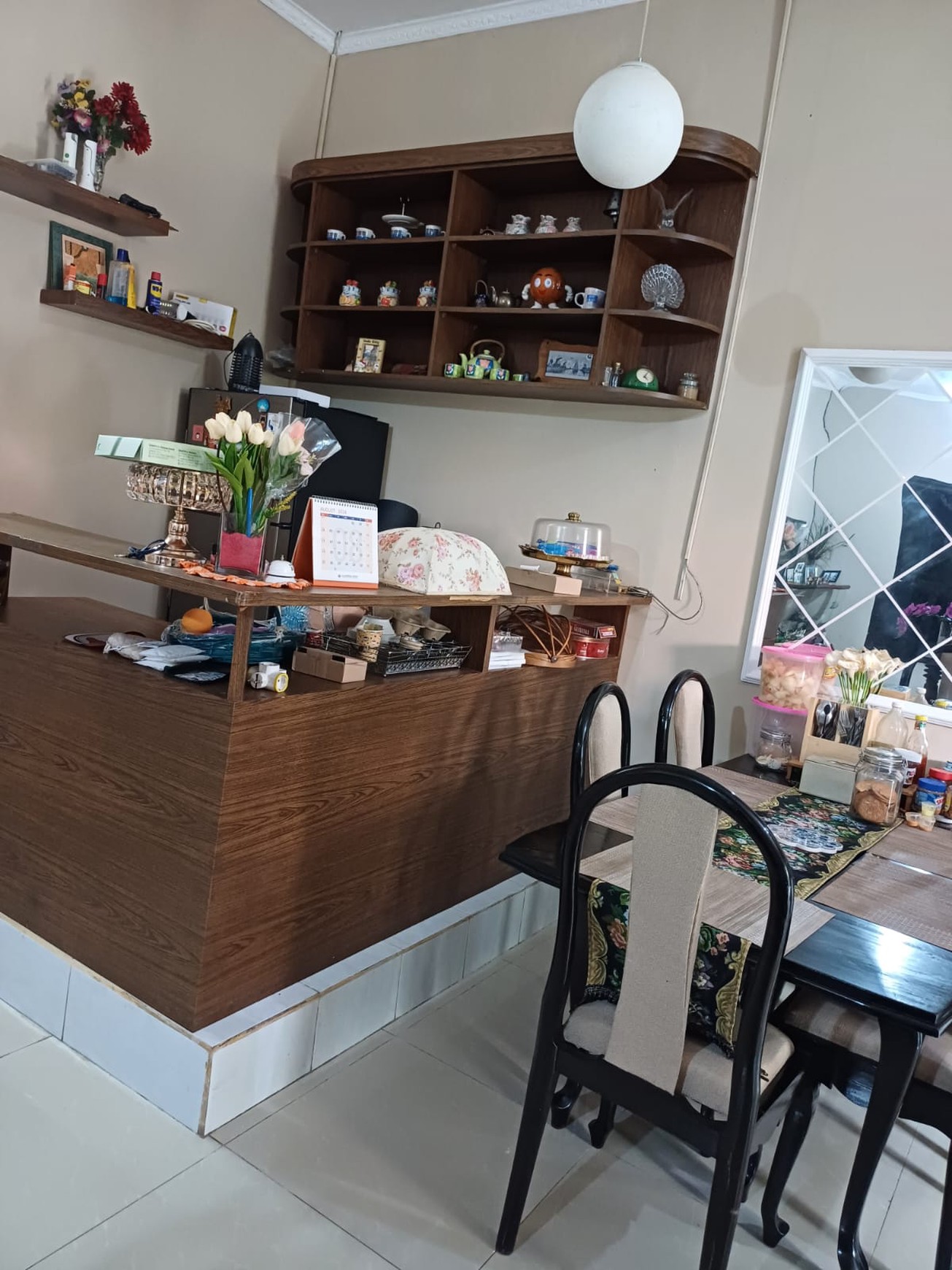 Rumah HOOK Full Furnished Siap Huni dengan Hunian Nyaman dan Asri di Ciputat