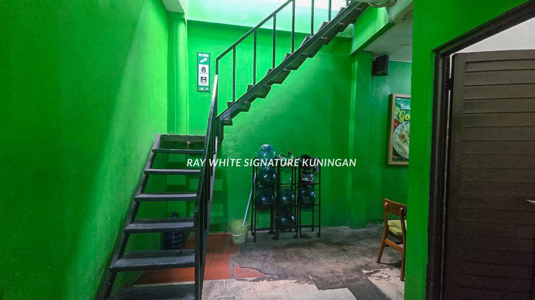 Disewakan Rumah Strategis di Bendungan Hilir - Cocok untuk Tempat Usaha