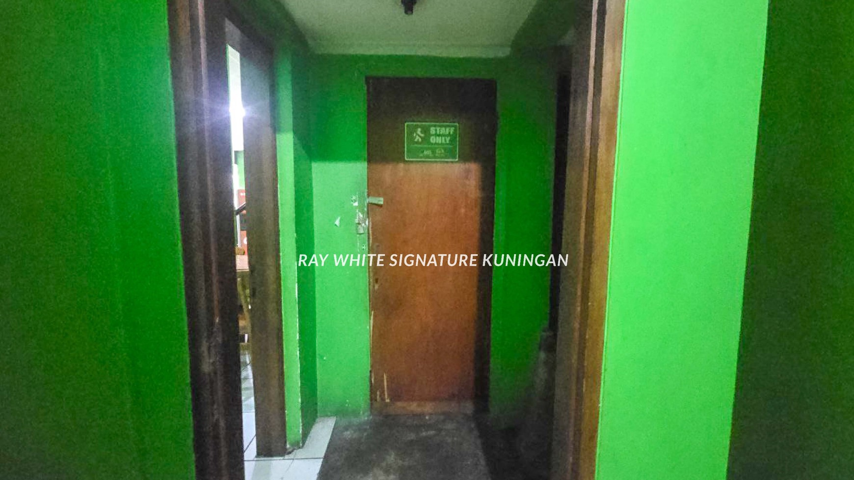 Disewakan Rumah Strategis di Bendungan Hilir - Cocok untuk Tempat Usaha