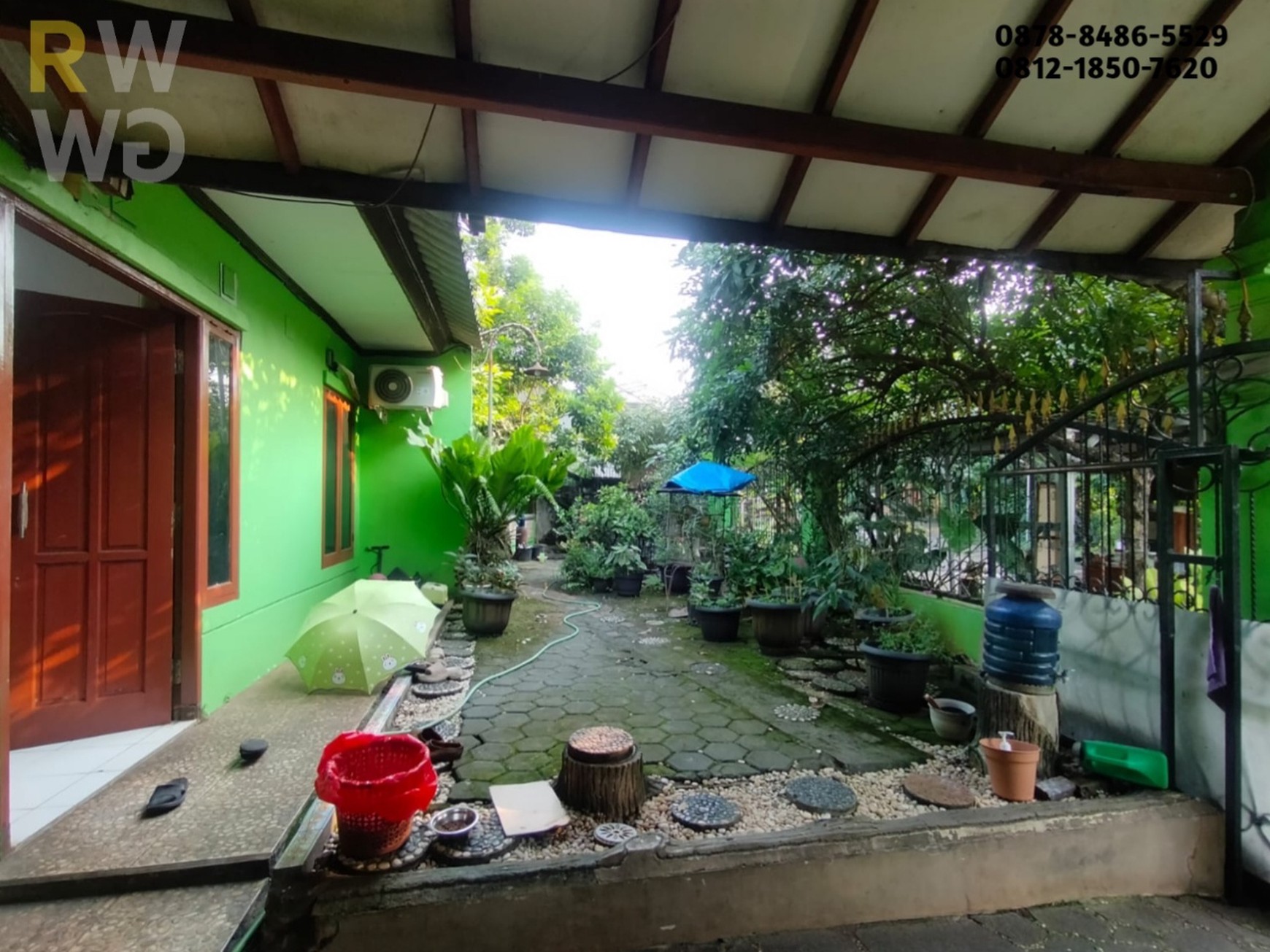  Di Jual Rumah di Dukuh Zamrud - Luas, Asri & Strategis, Cocok untuk Keluarga Besar!