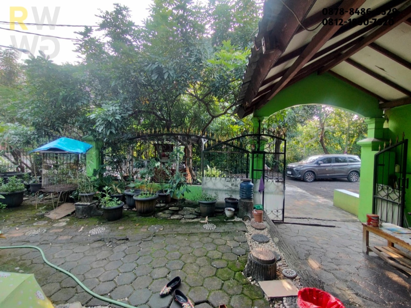  Di Jual Rumah di Dukuh Zamrud - Luas, Asri & Strategis, Cocok untuk Keluarga Besar!