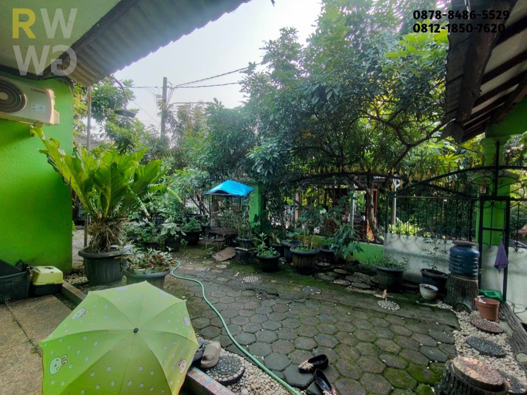  Di Jual Rumah di Dukuh Zamrud - Luas, Asri & Strategis, Cocok untuk Keluarga Besar!