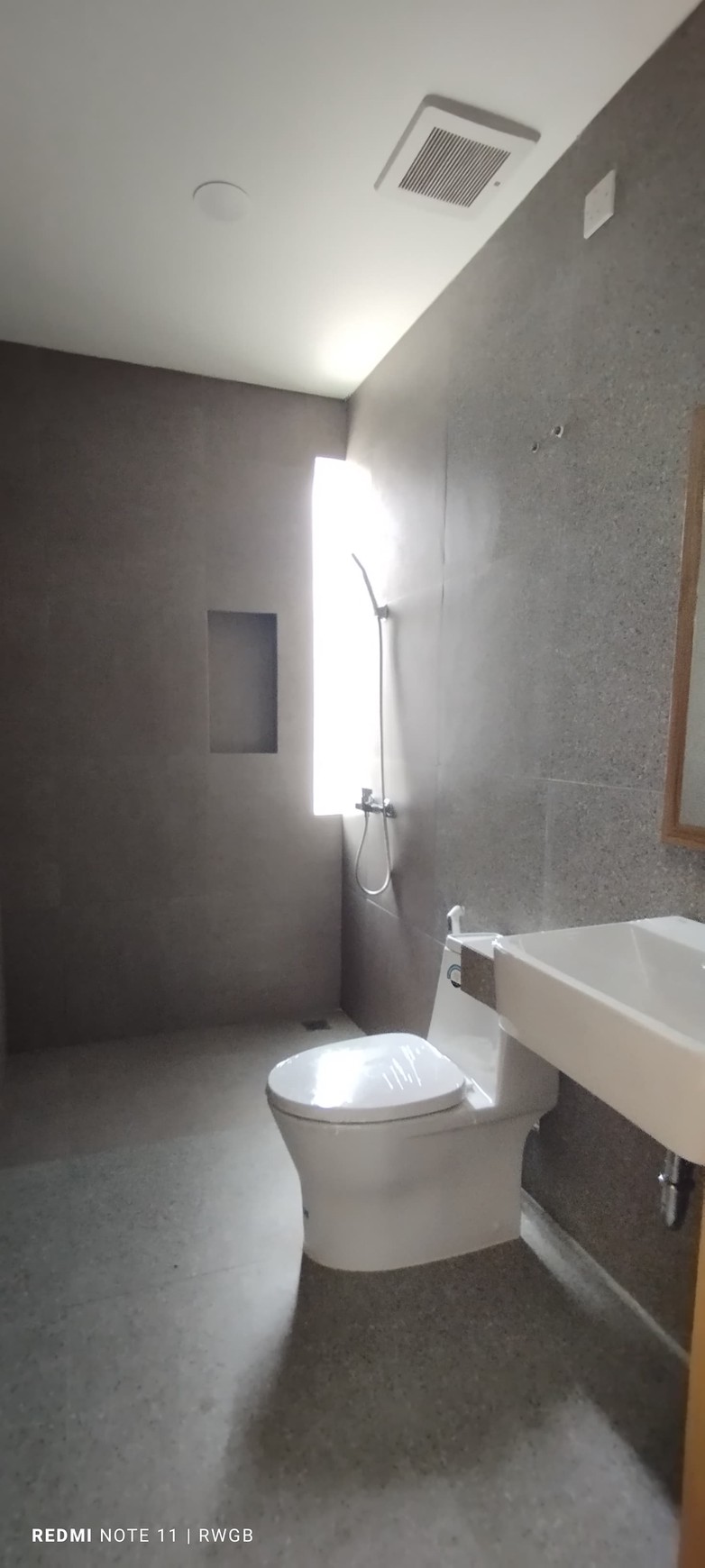 disewa rumah di tanakayu vasya bsd city  fullfurnished semua baru tinggal bawa koper strategis siap huni