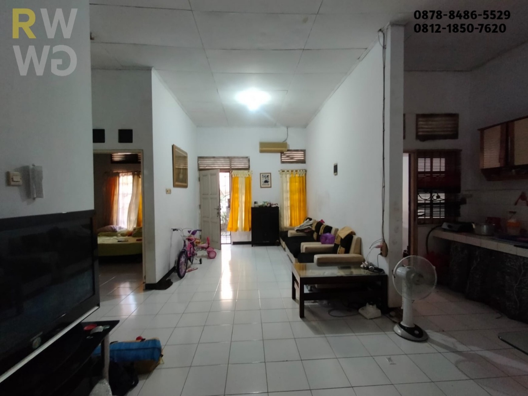 Di Jual Rumah di Graha Kalimas - Lokasi Strategis, 1 Lantai, Dekat Tol & Masjid
