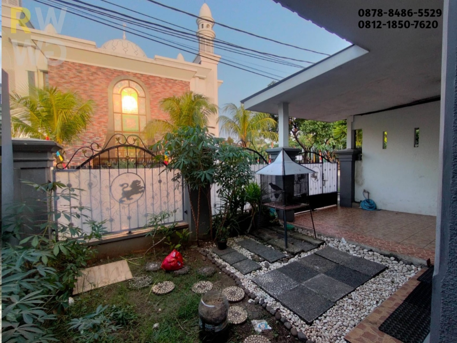 Di Jual Rumah di Graha Kalimas - Lokasi Strategis, 1 Lantai, Dekat Tol & Masjid