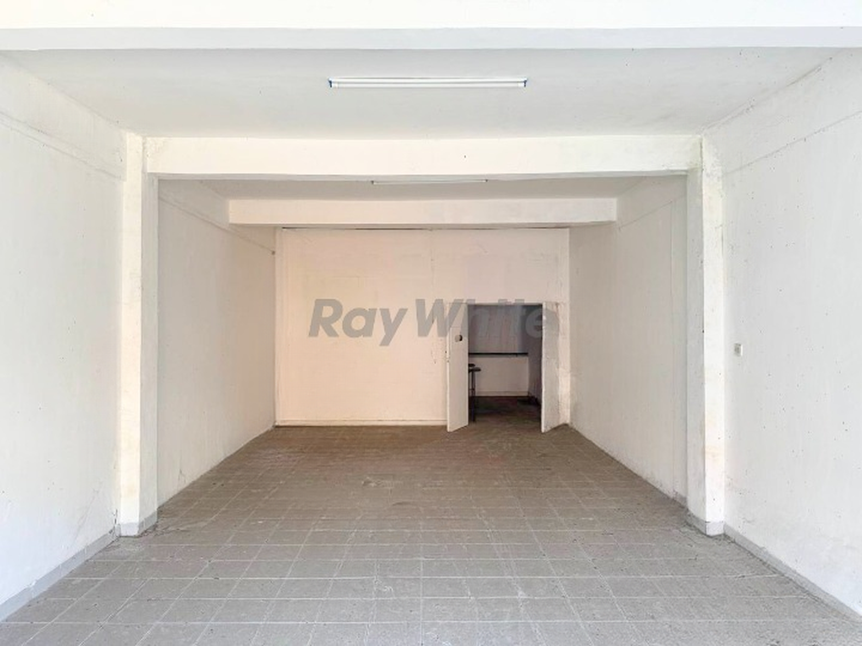Dijual Ruko 3,5 Lantai - Luas 240 m2 - Lokasi Premium di Ruko Union, Lippo Cikarang