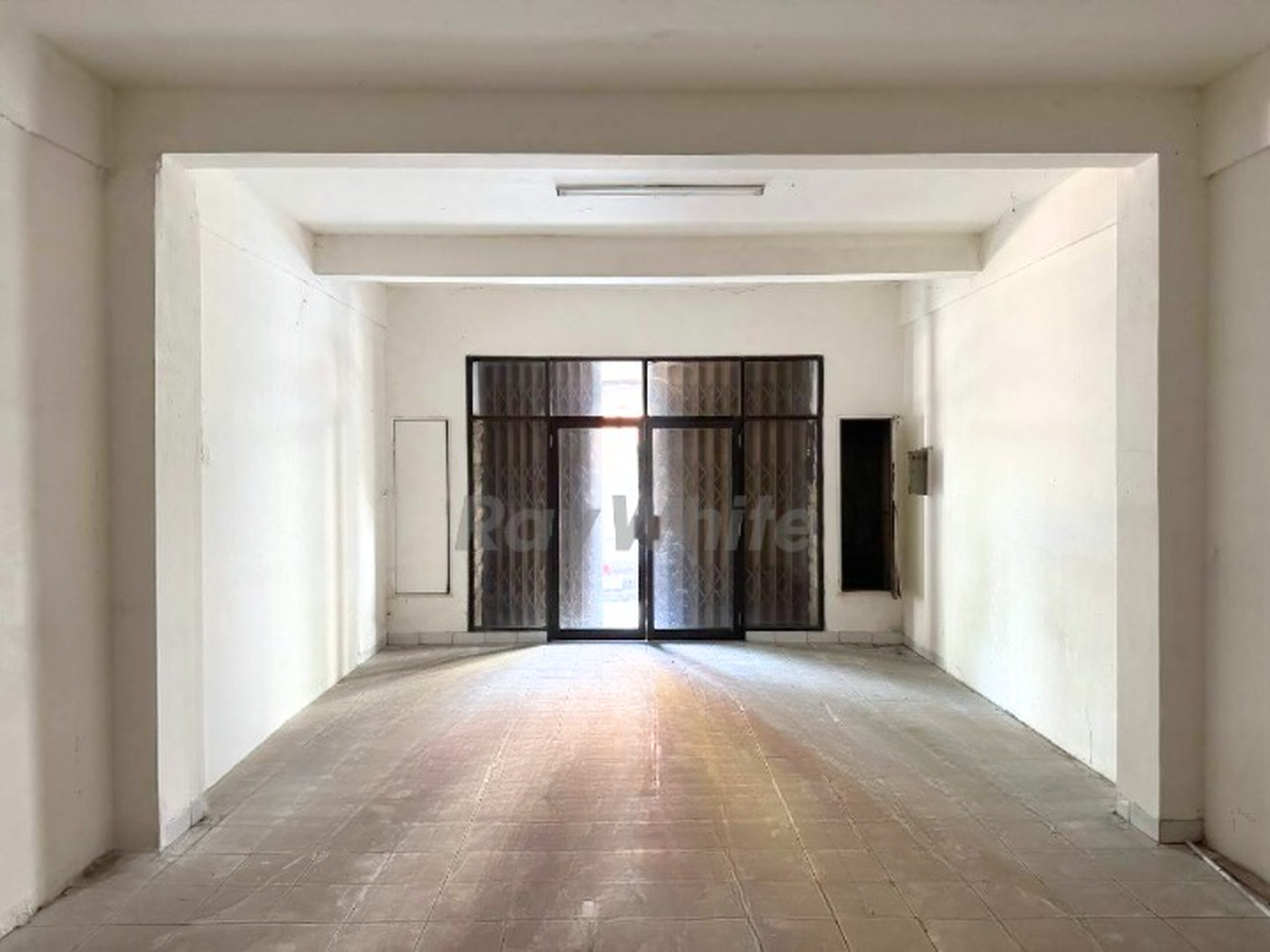 Dijual Ruko 3,5 Lantai - Luas 240 m2 - Lokasi Premium di Ruko Union, Lippo Cikarang