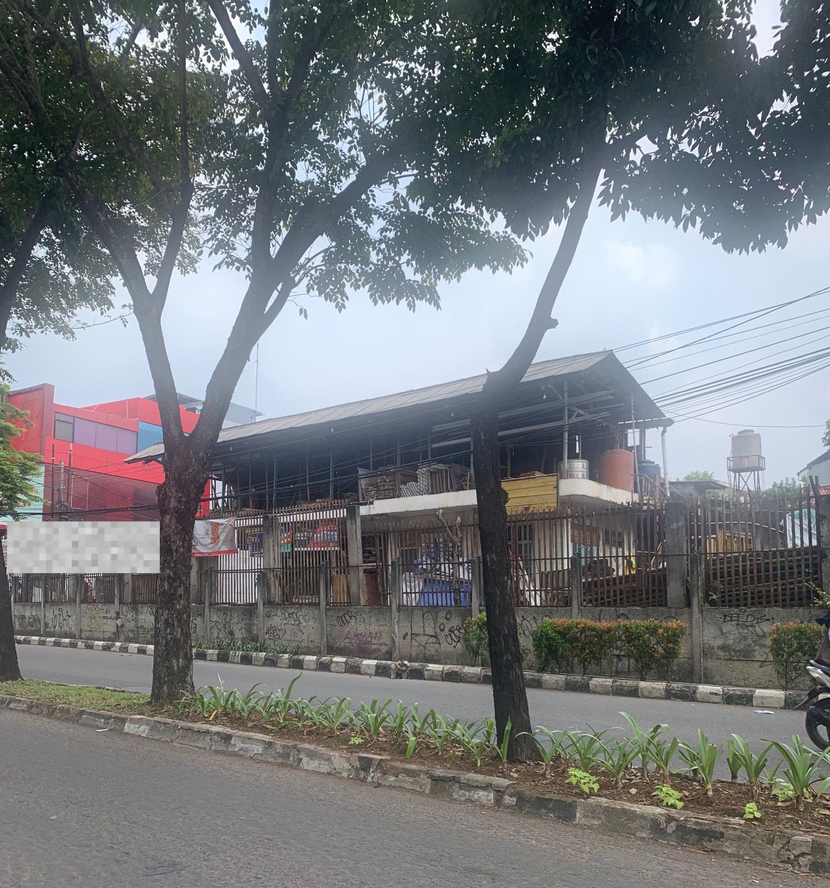 Rumah Hitung Tanah Area Cipete