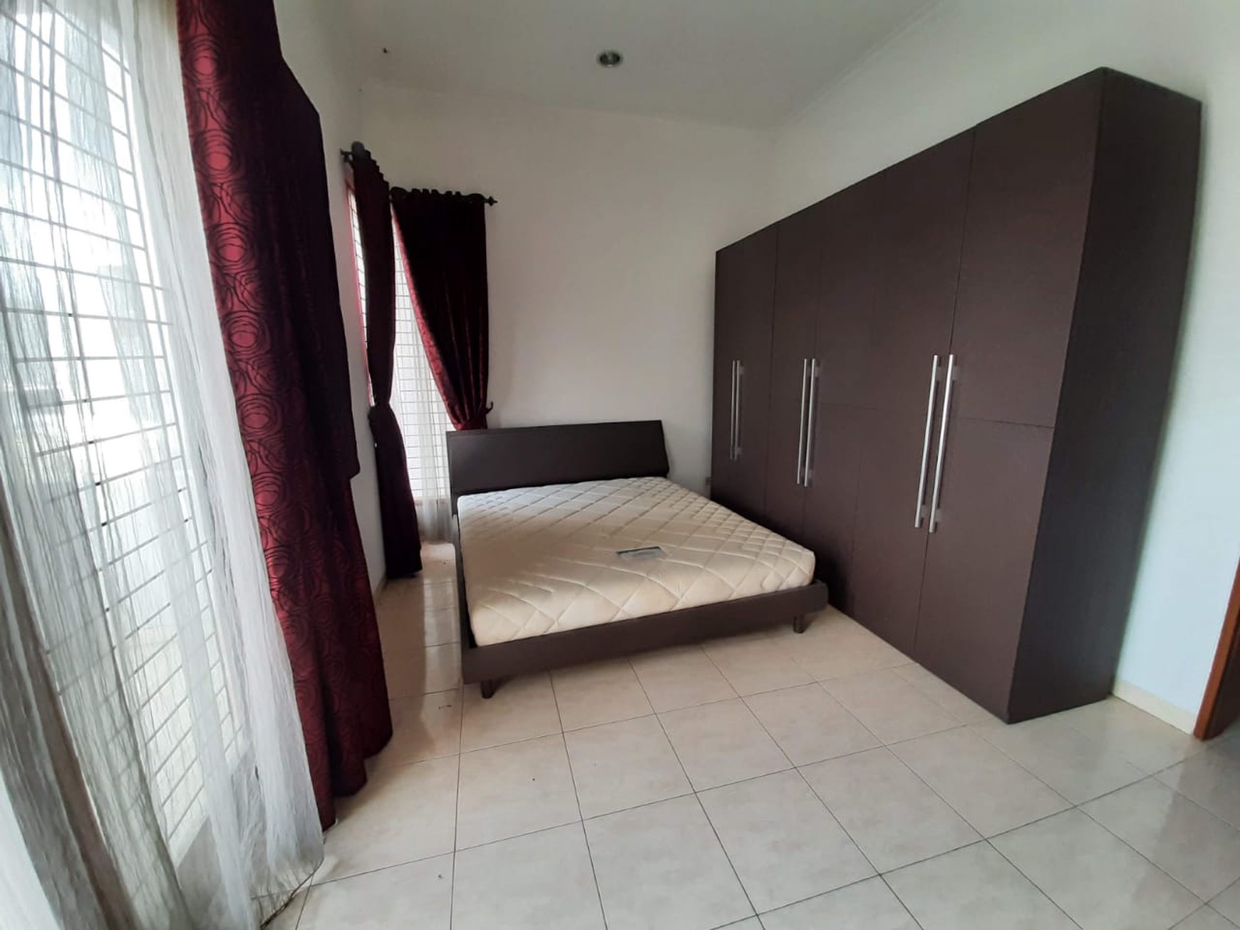 Dijual / Disewakan Rumah Jelambar
