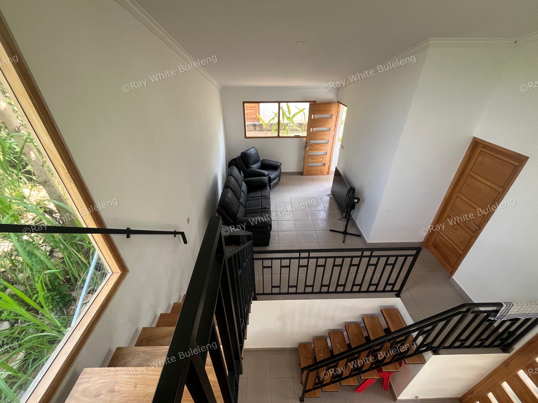 Versatile Villa with Two Buildings in the Developing Tourism Area of North Bali