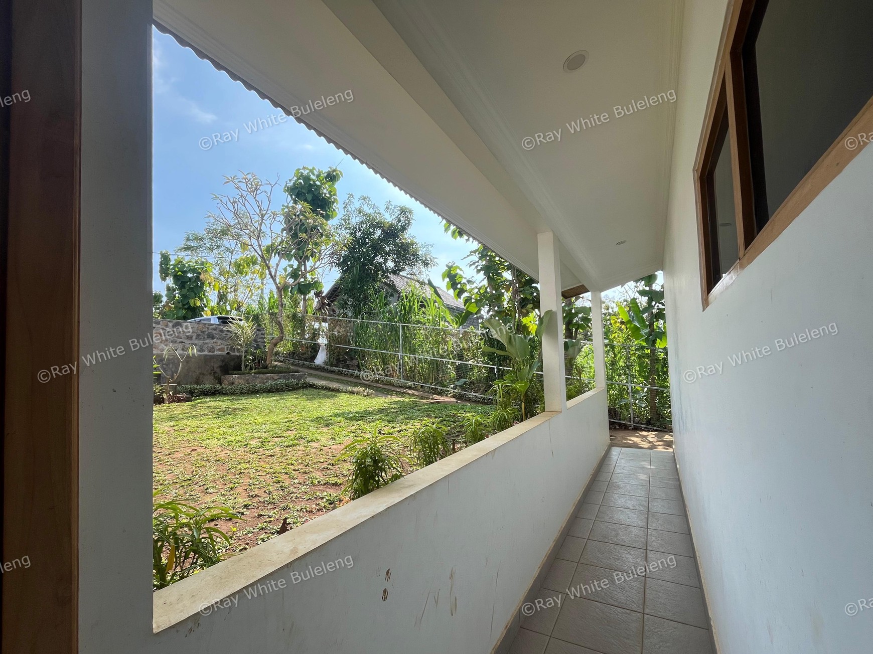 Versatile Villa with Two Buildings in the Developing Tourism Area of North Bali