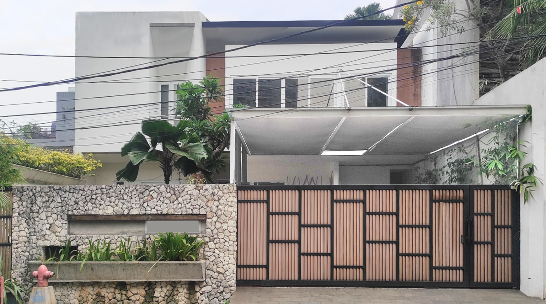DI JUAL RUMAH DI SETIA BUDI  - ART HOUSE