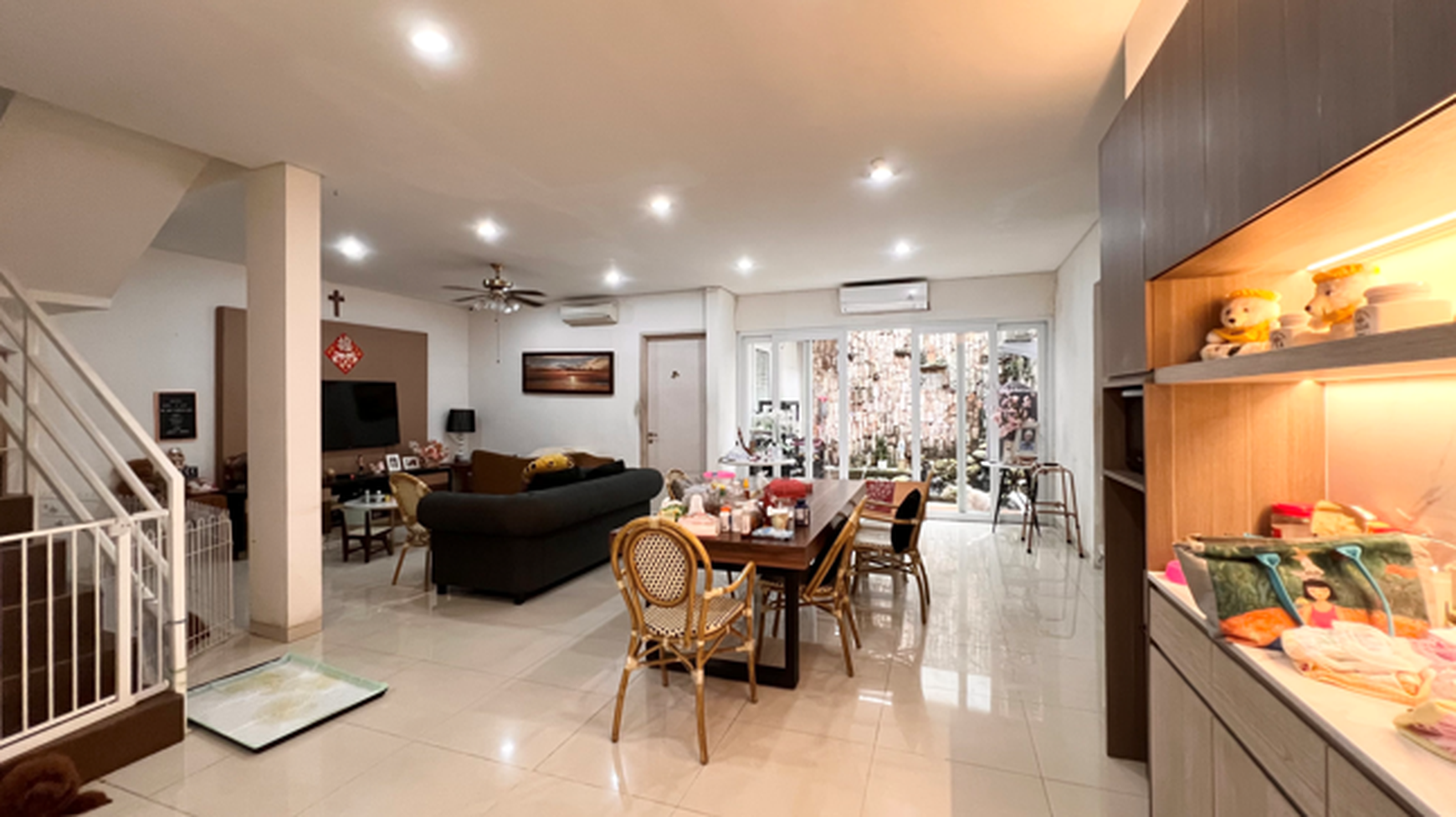 DI JUAL RUMAH DI SETIA BUDI  - ART HOUSE